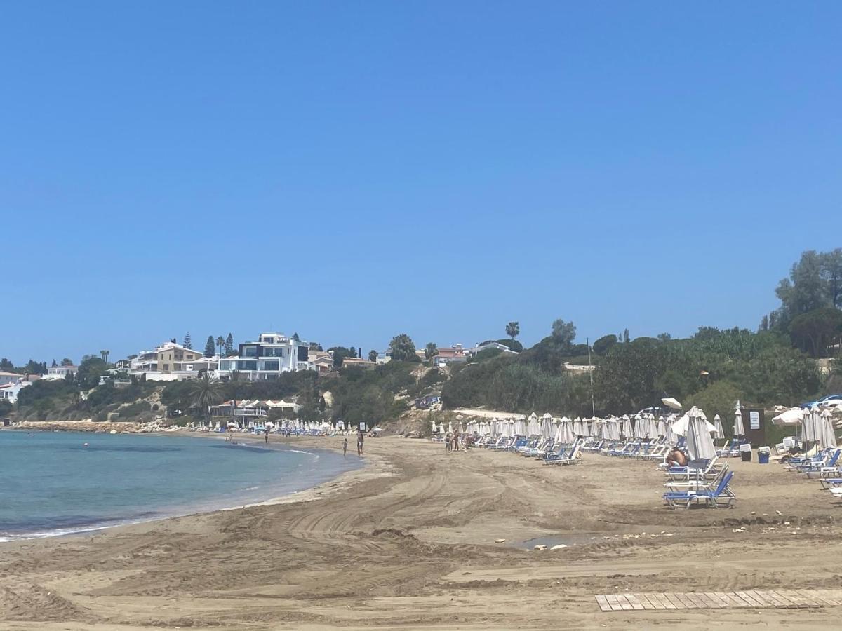 Coral Bay Modern Renovated Apartment By The Sea Paphos 外观 照片